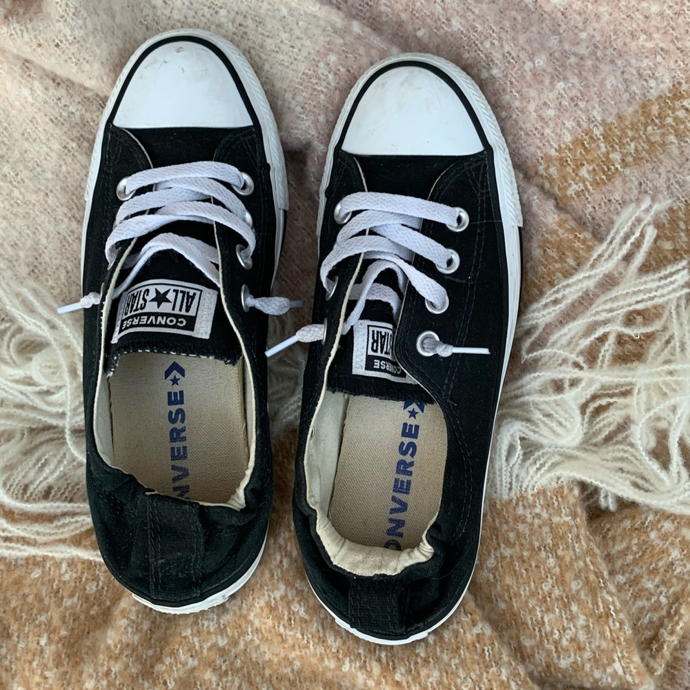 Women’s slip on converse!